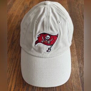 NWT NFL Tampa Bay Buccaneers Cap
